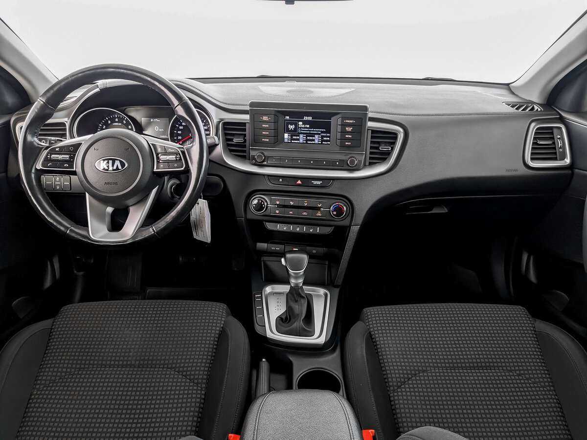 Kia Ceed с пробегом — 2020 год. Фото: #11