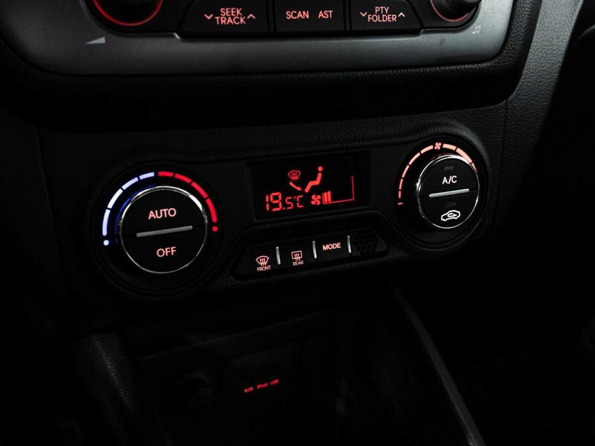 Kia Rio с пробегом — 2013 год. Фото: #14