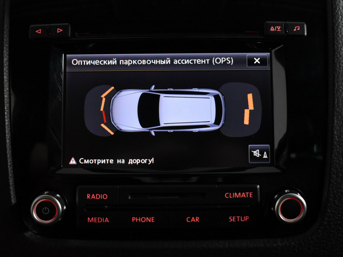 Volkswagen Touareg с пробегом — 2014 год. Фото: #14