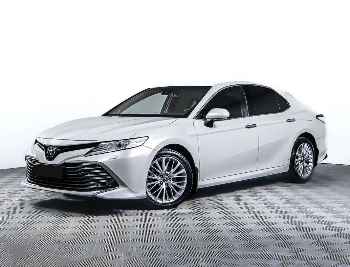 Toyota Camry с пробегом — 2018 год. Фото: #0