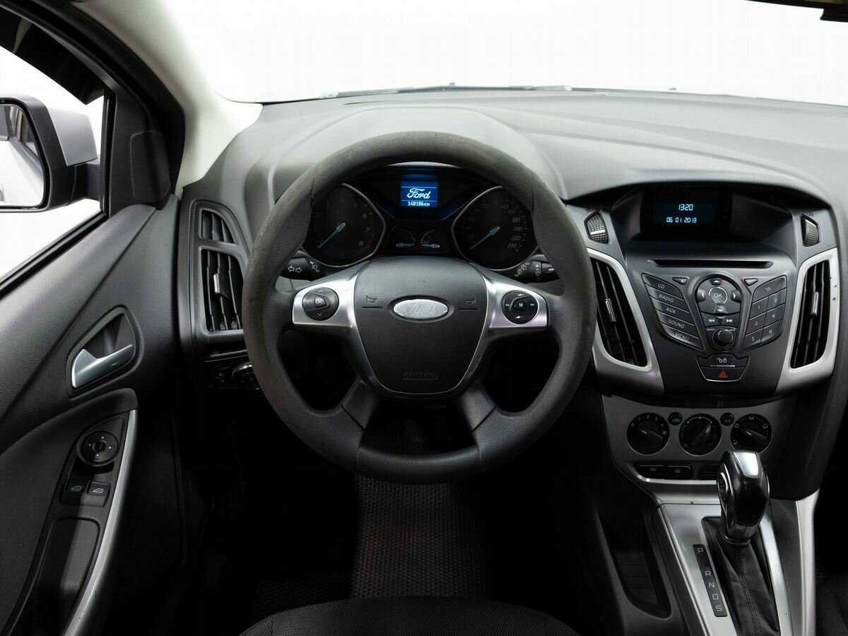 Ford Focus с пробегом — 2013 год. Фото: #14