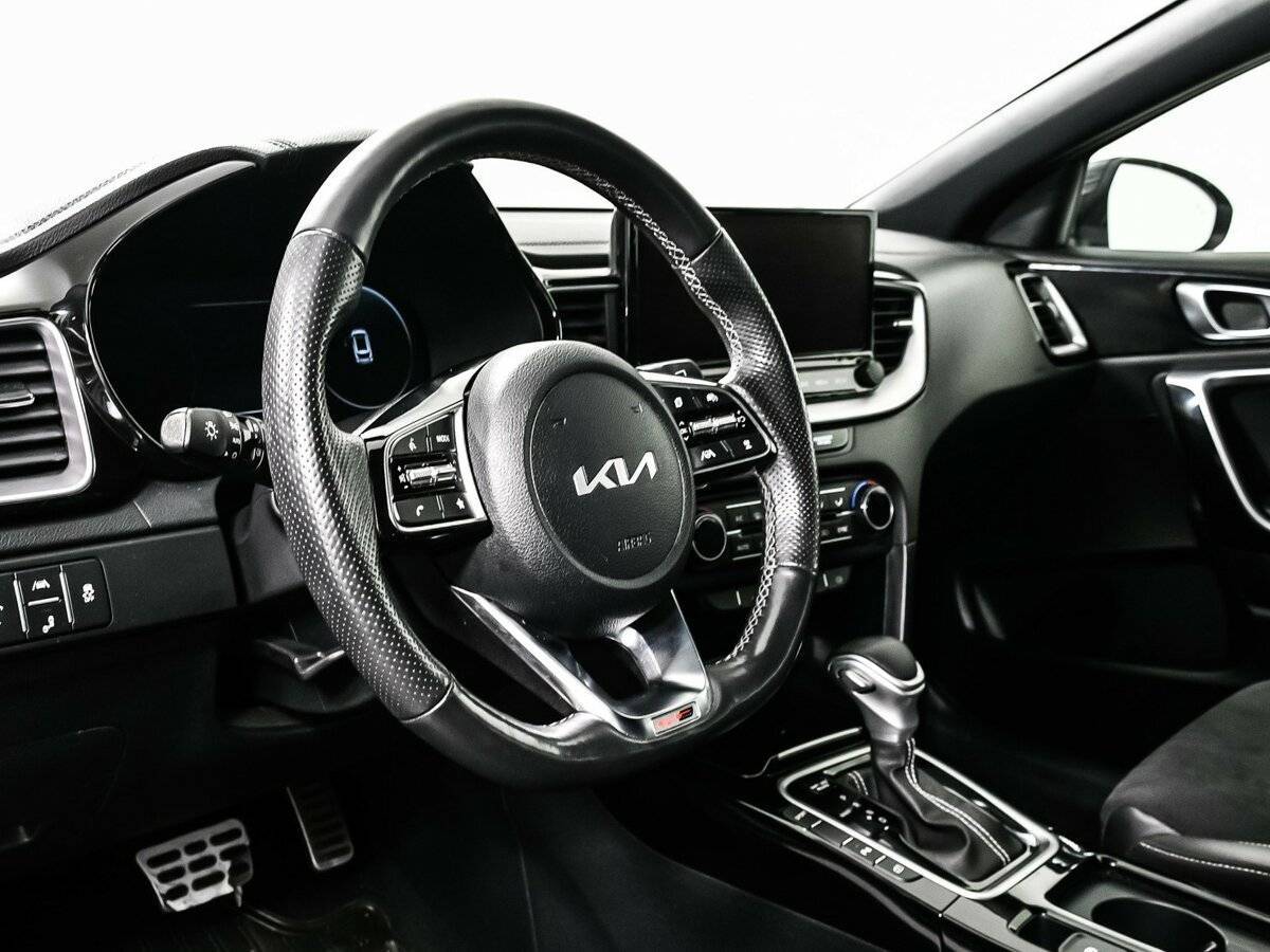 Kia Ceed с пробегом — 2022 год. Фото: #11