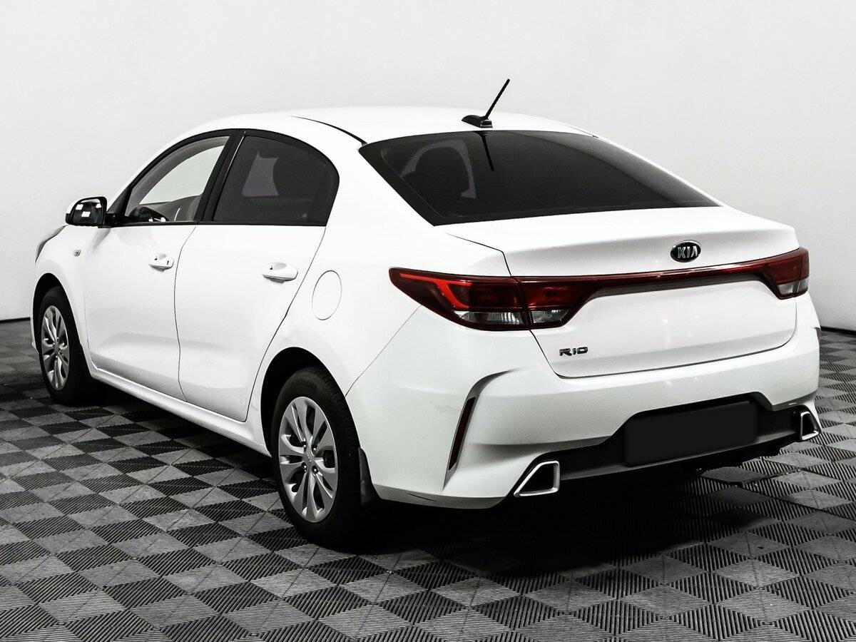 Kia Rio с пробегом — 2021 год. Фото: #6