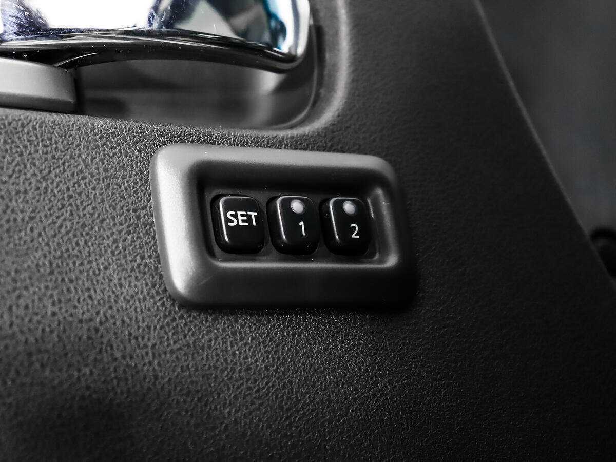 Nissan Pathfinder с пробегом — 2012 год. Фото: #9