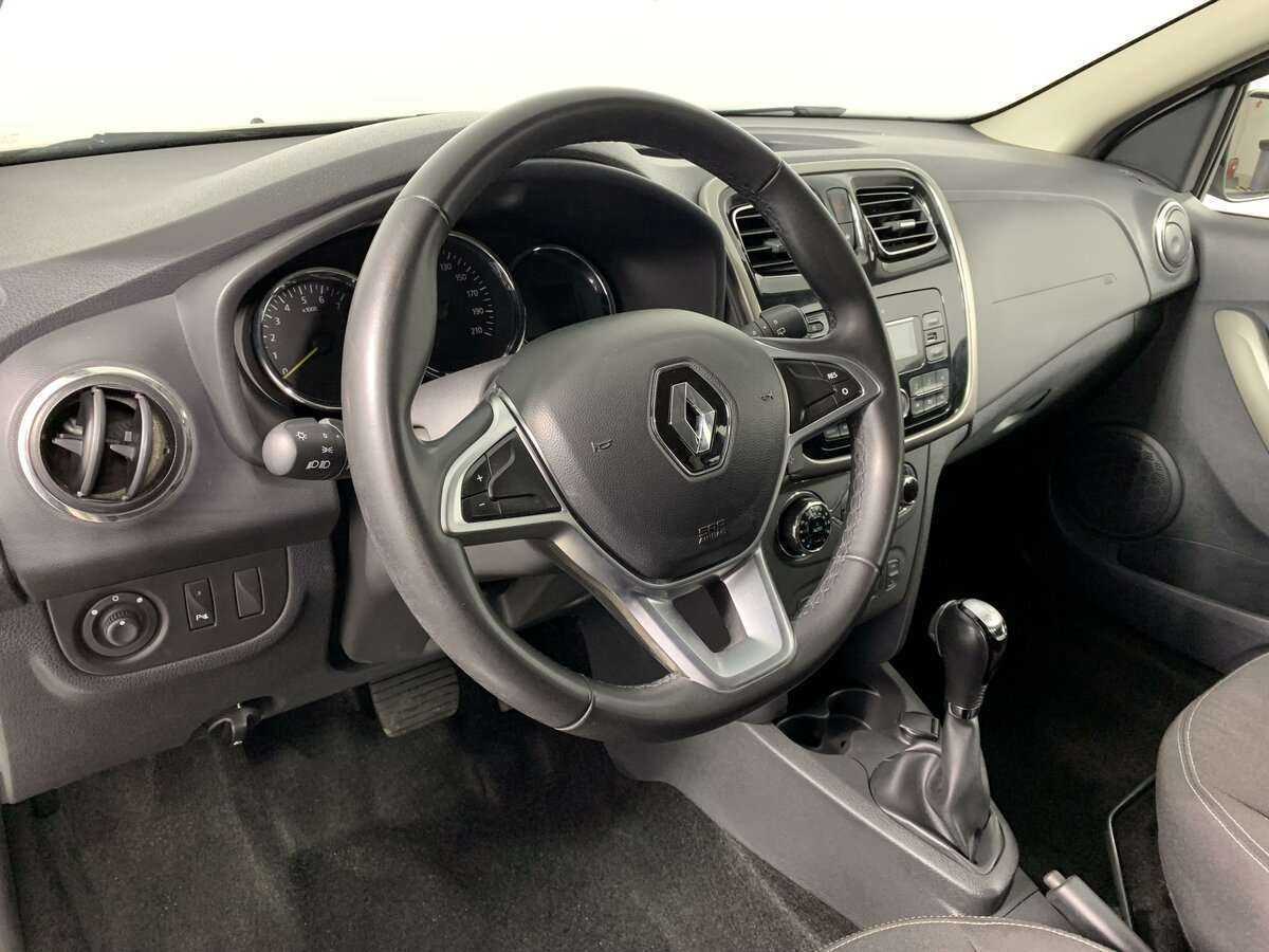 Renault Sandero с пробегом — 2019 год. Фото: #15