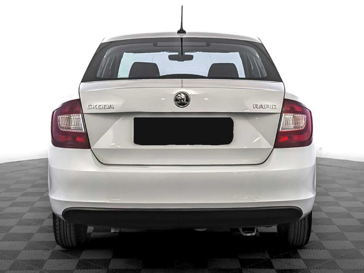 Skoda Rapid с пробегом — 2019 год. Фото: #5