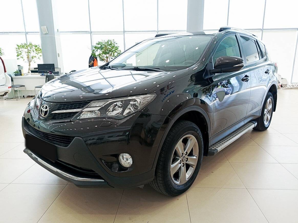 Toyota RAV4 с пробегом — 2015 год. Фото: #0