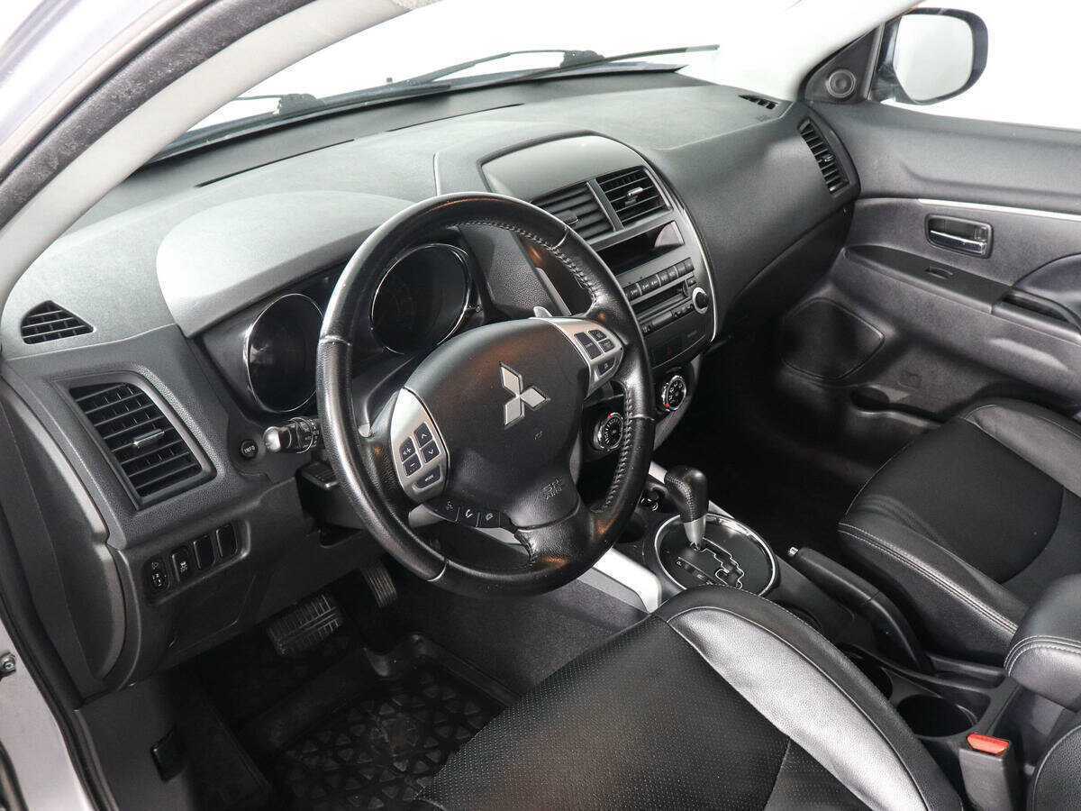 Mitsubishi ASX с пробегом — 2012 год. Фото: #8