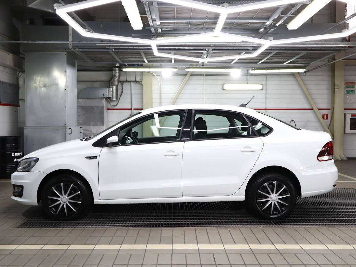 Volkswagen Polo с пробегом — 2019 год. Фото: #5