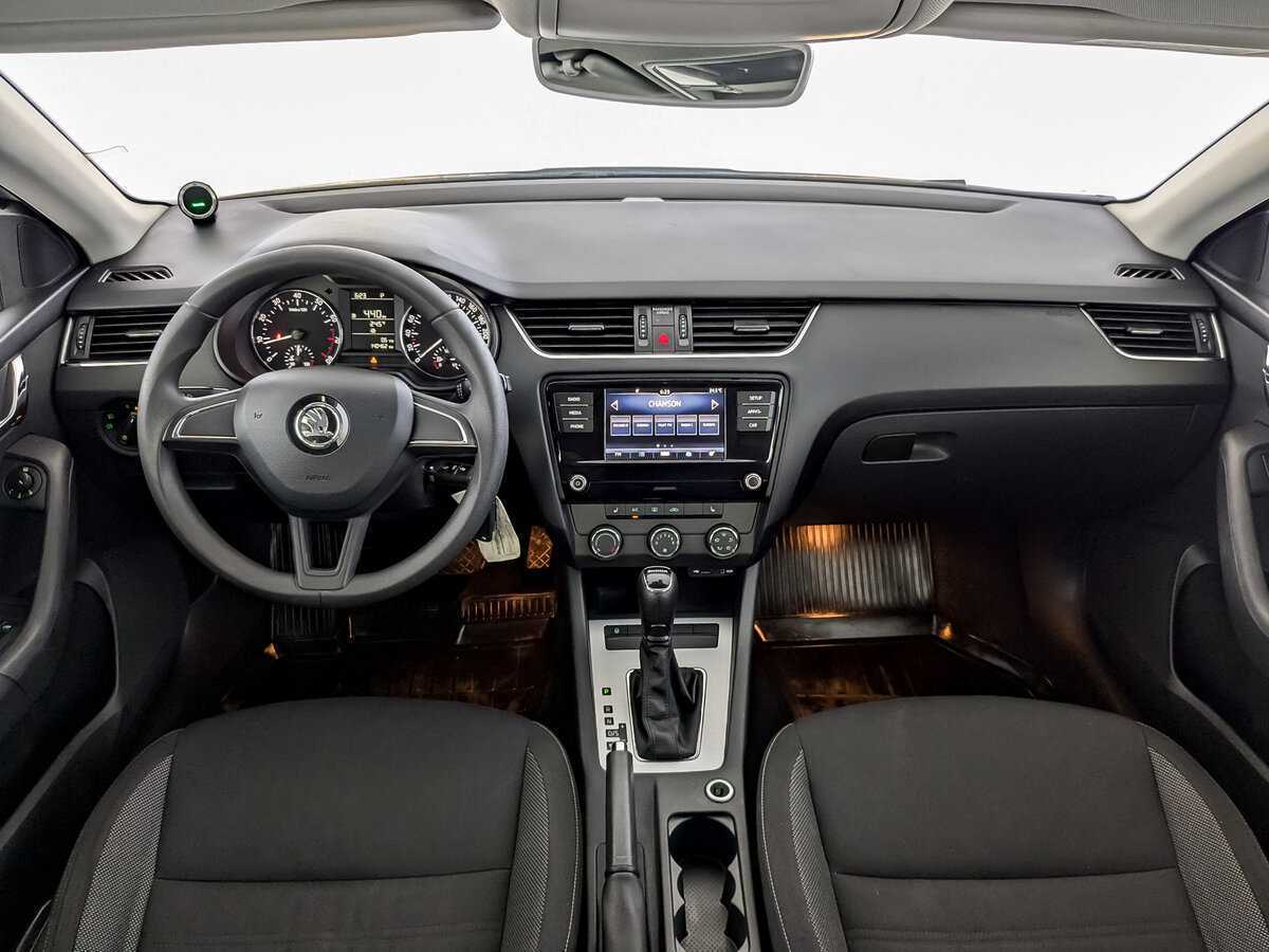 Skoda Octavia с пробегом — 2017 год. Фото: #11