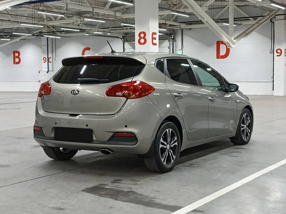 Kia Ceed с пробегом — 2015 год. Фото: #4