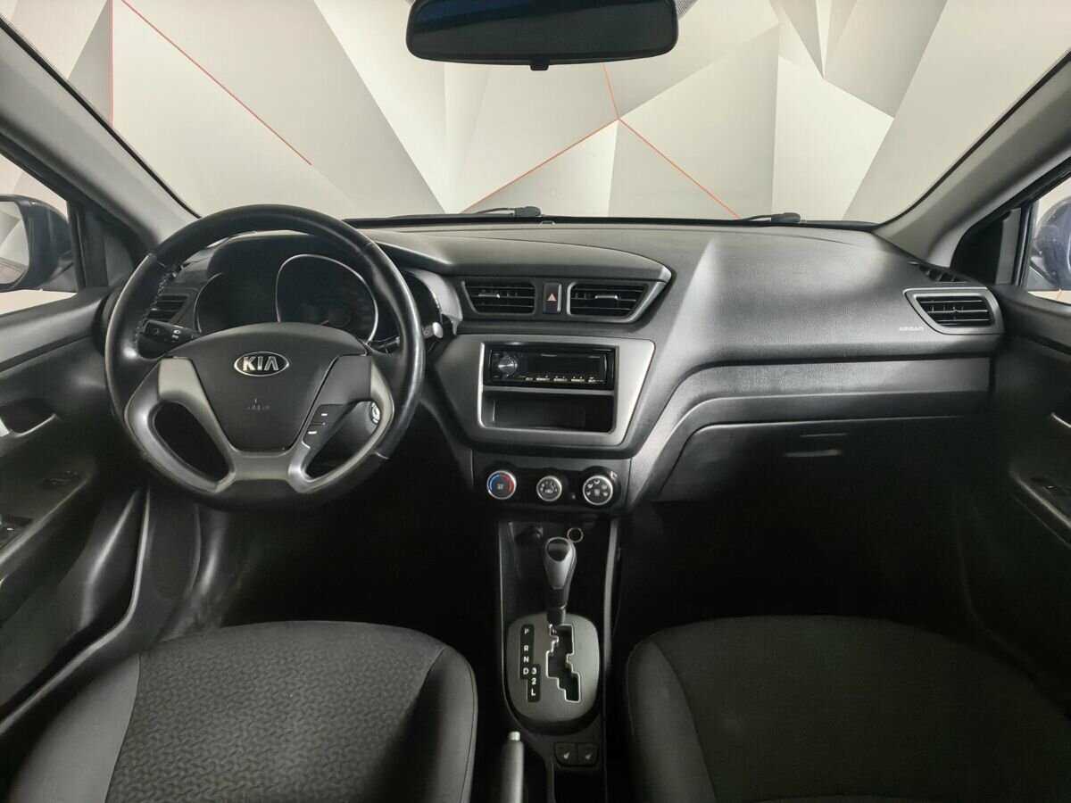 Kia Rio с пробегом — 2015 год. Фото: #9