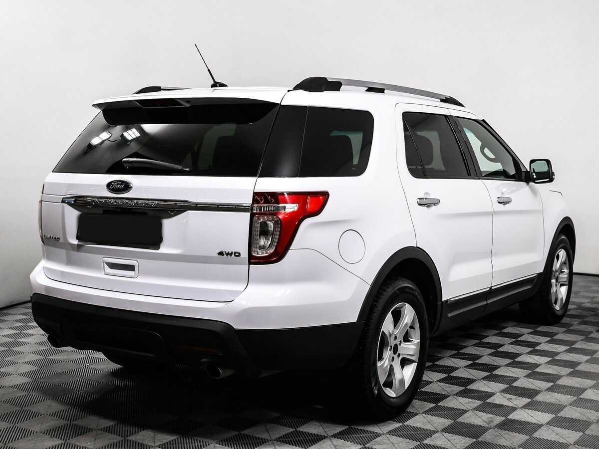 Ford Explorer с пробегом — 2014 год. Фото: #4