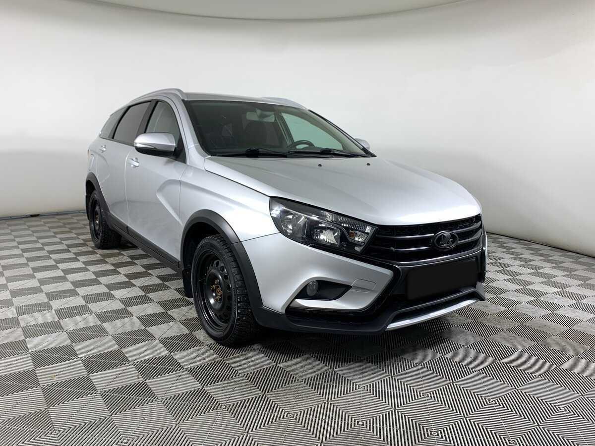 Lada (ВАЗ) Vesta с пробегом — 2017 год. Фото: #2