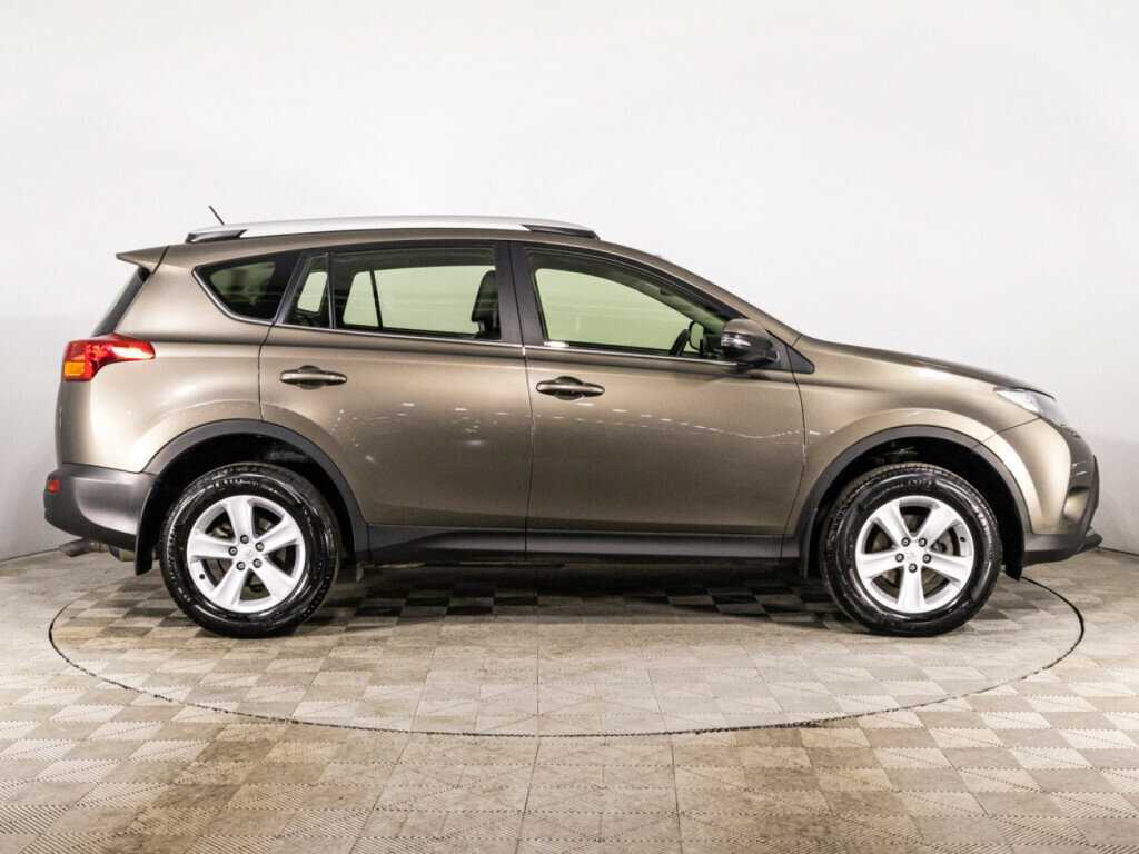 Toyota RAV4 с пробегом — 2013 год. Фото: #3
