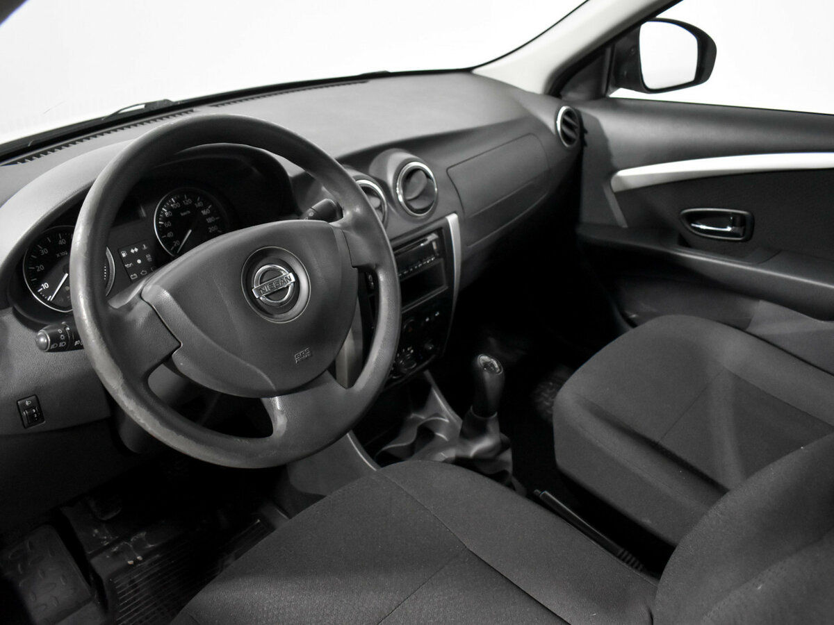 Nissan Almera с пробегом — 2013 год. Фото: #6