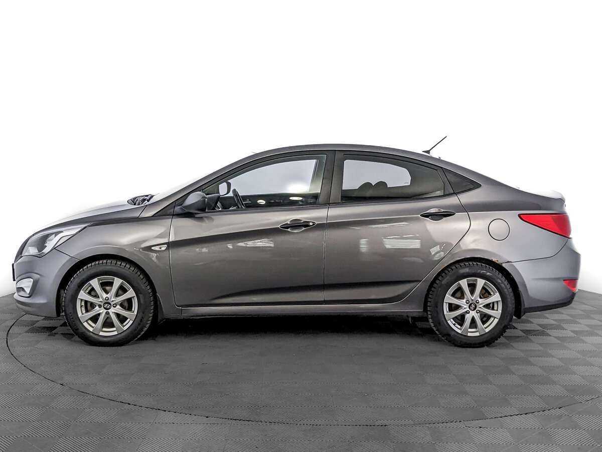 Hyundai Solaris с пробегом — 2014 год. Фото: #7