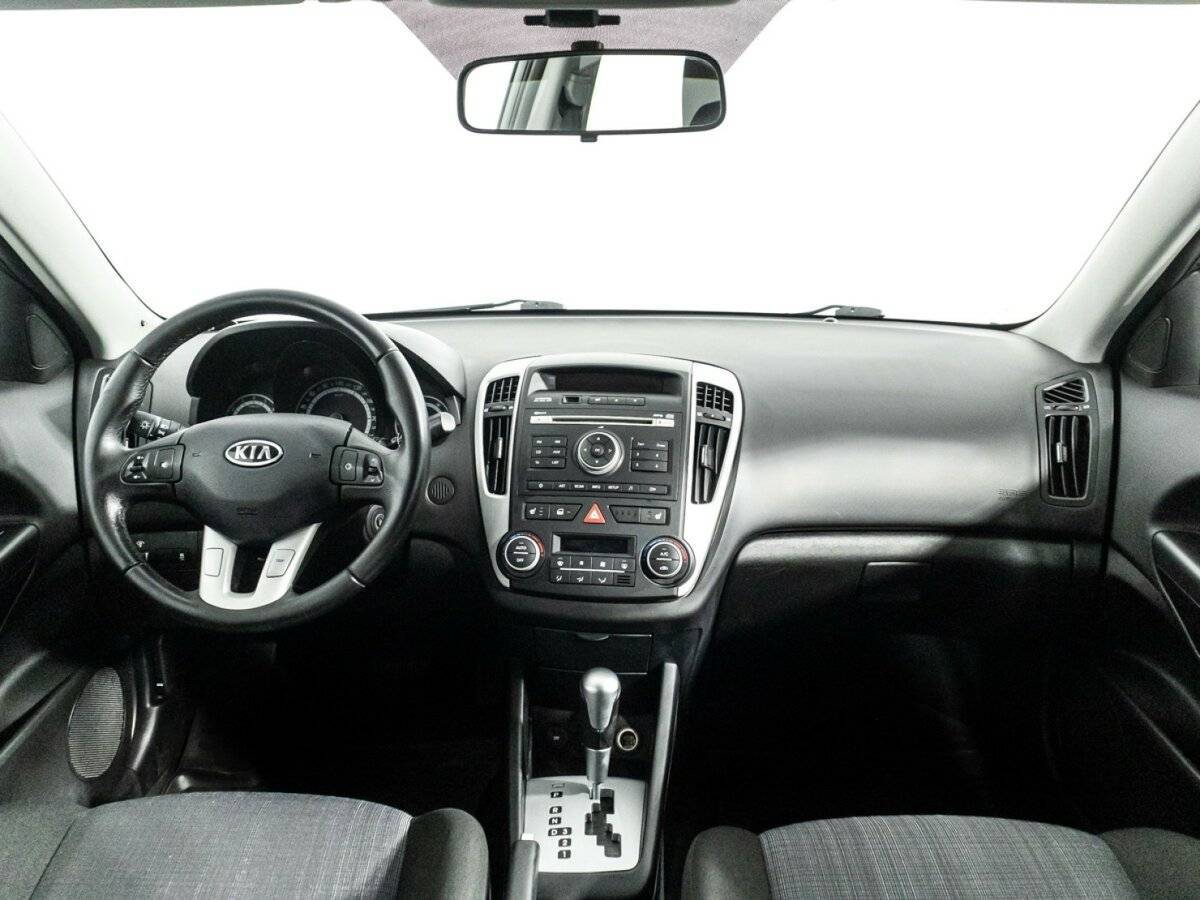 Kia Ceed с пробегом — 2012 год. Фото: #12