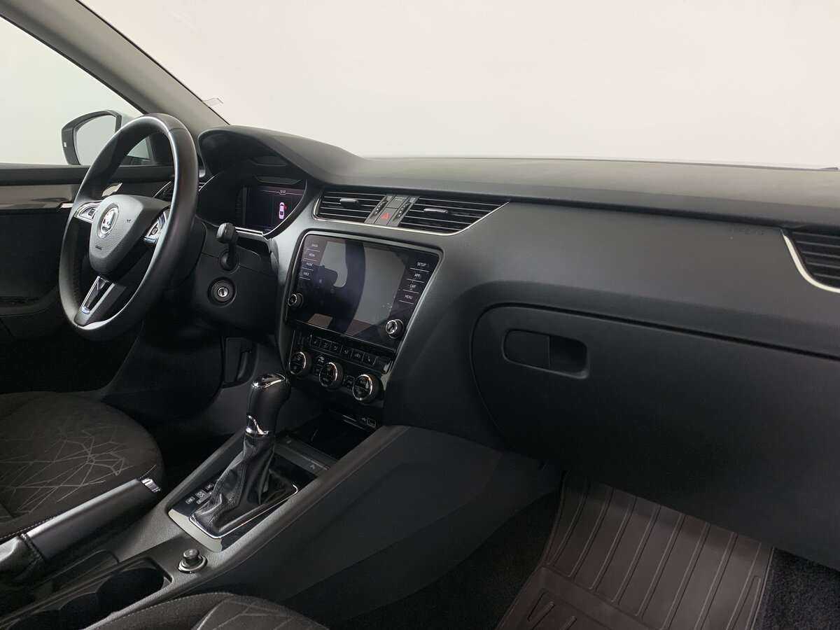 Skoda Octavia с пробегом — 2019 год. Фото: #10