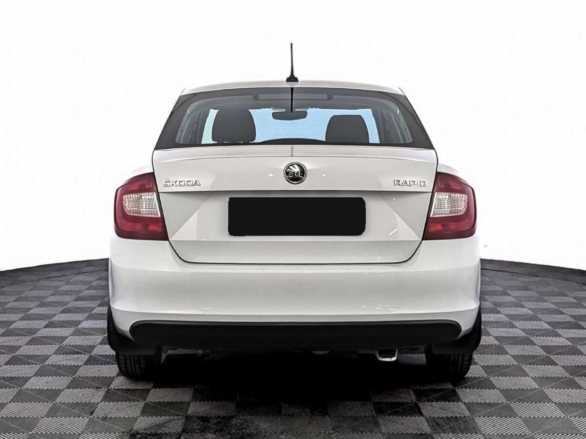 Skoda Rapid с пробегом — 2019 год. Фото: #5