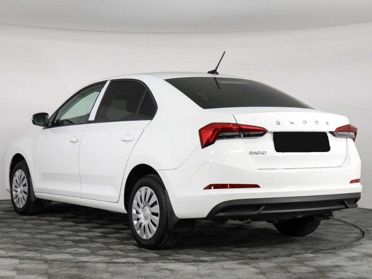 Skoda Rapid с пробегом — 2021 год. Фото: #6
