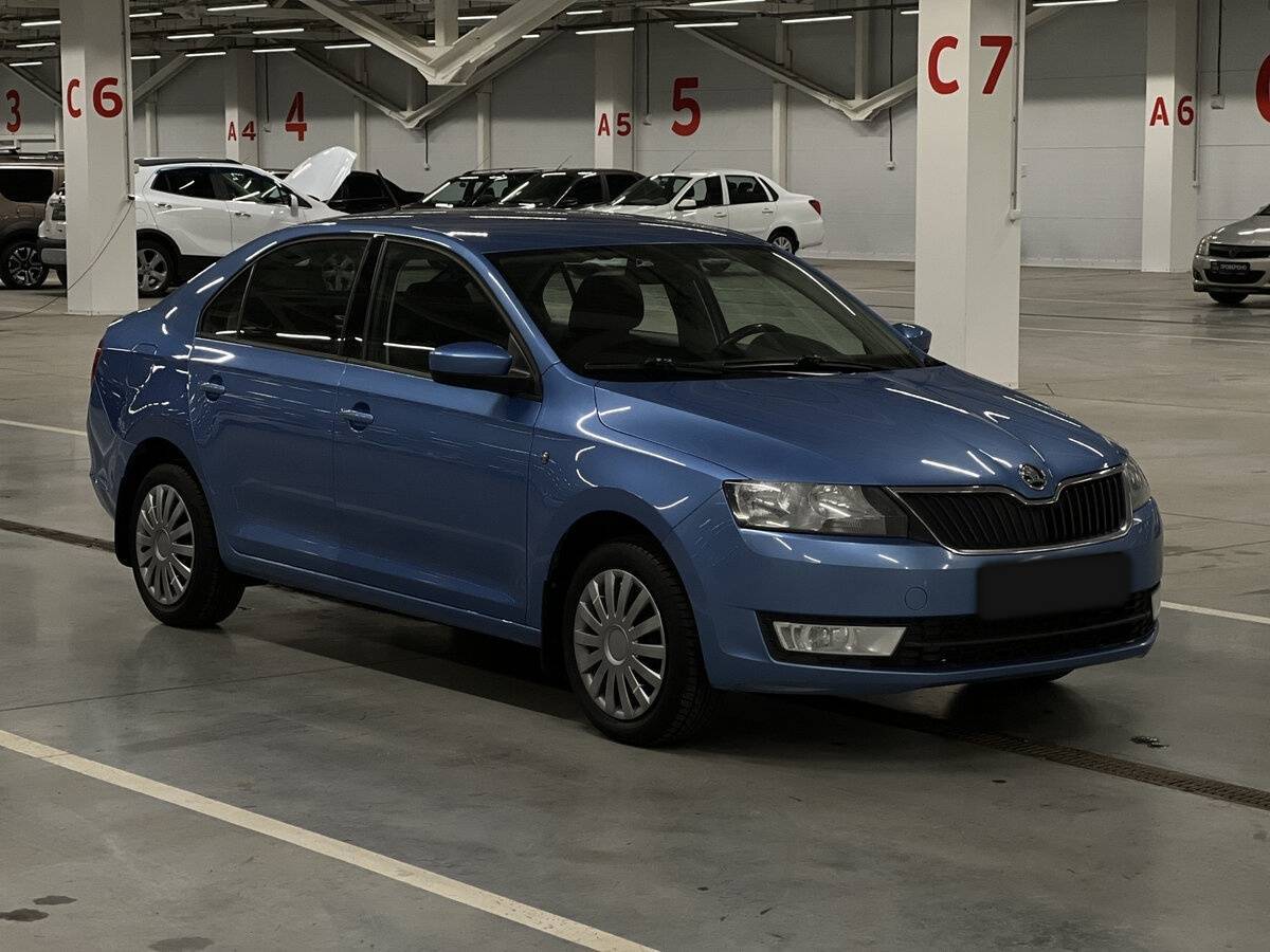 Skoda Rapid с пробегом — 2016 год. Фото: #2