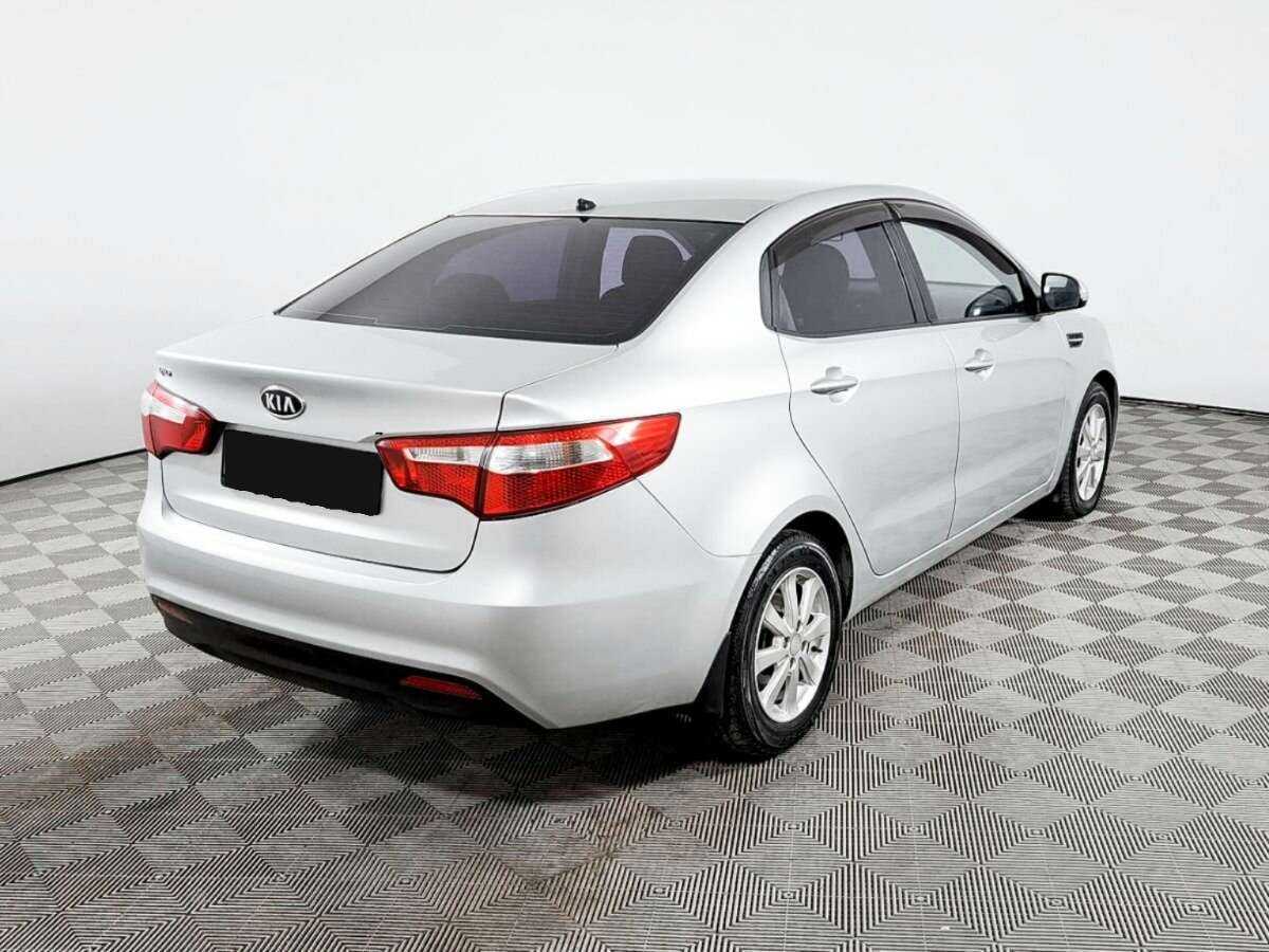 Kia Rio с пробегом — 2012 год. Фото: #4