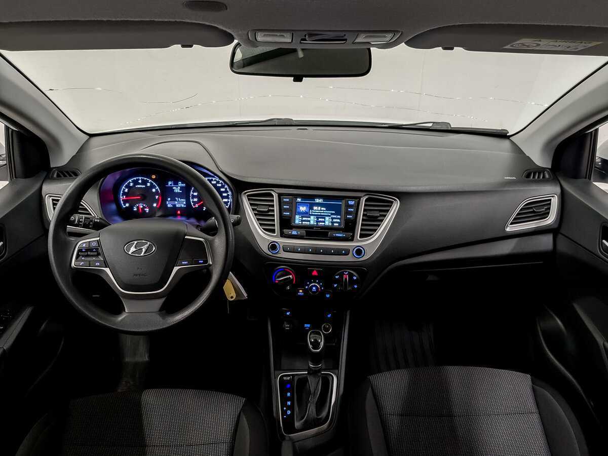 Hyundai Solaris с пробегом — 2021 год. Фото: #13