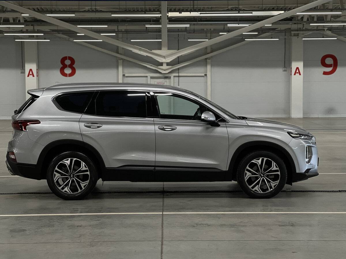 Hyundai Santa Fe с пробегом — 2019 год. Фото: #3