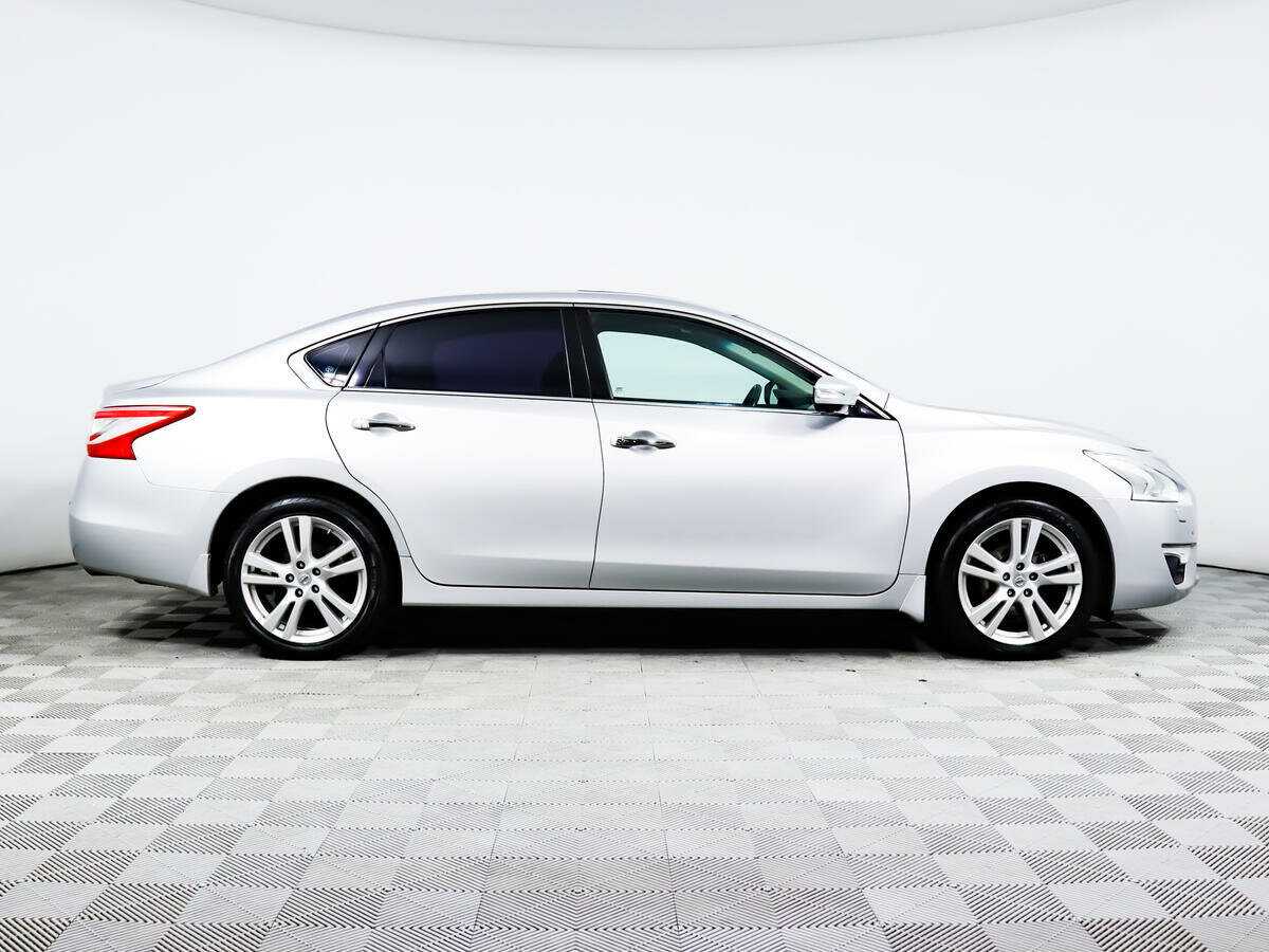 Nissan Teana с пробегом — 2014 год. Фото: #3