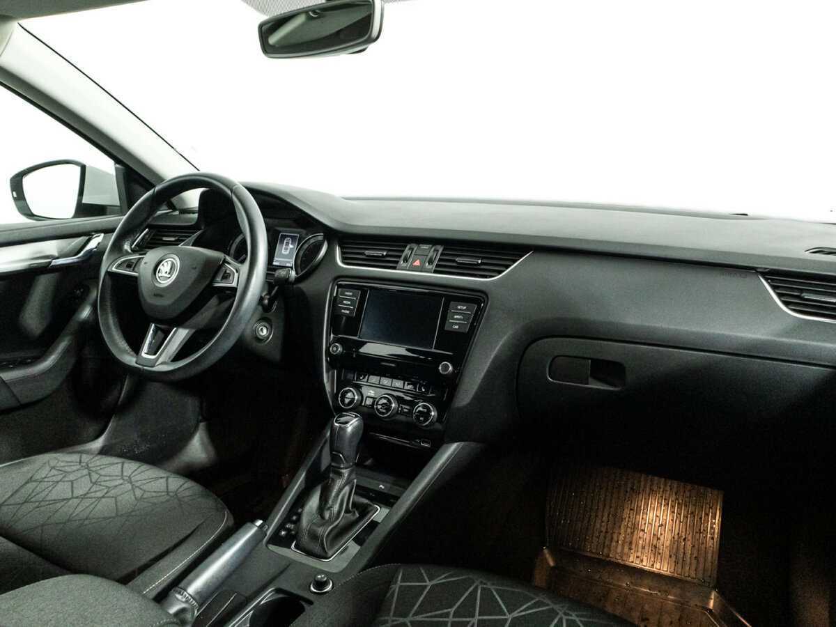 Skoda Octavia с пробегом — 2019 год. Фото: #8
