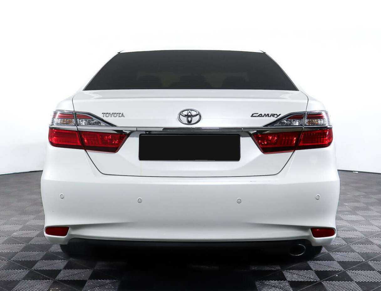 Toyota Camry с пробегом — 2014 год. Фото: #5