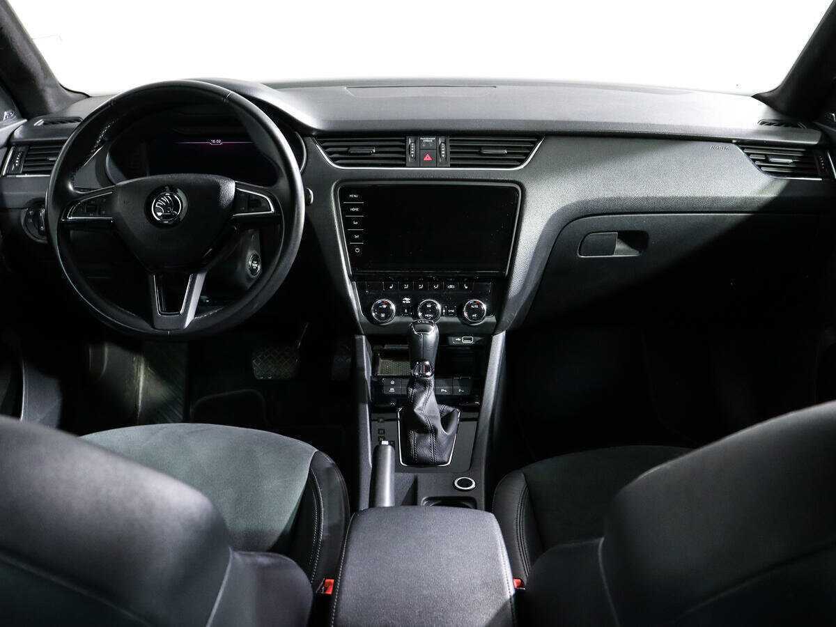 Skoda Octavia с пробегом — 2020 год. Фото: #11