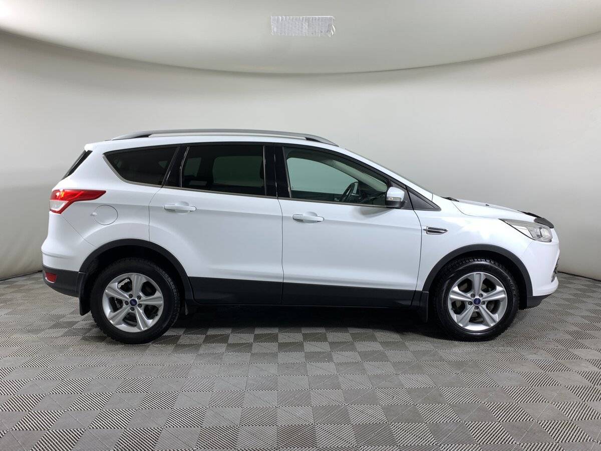 Ford Kuga с пробегом — 2013 год. Фото: #3
