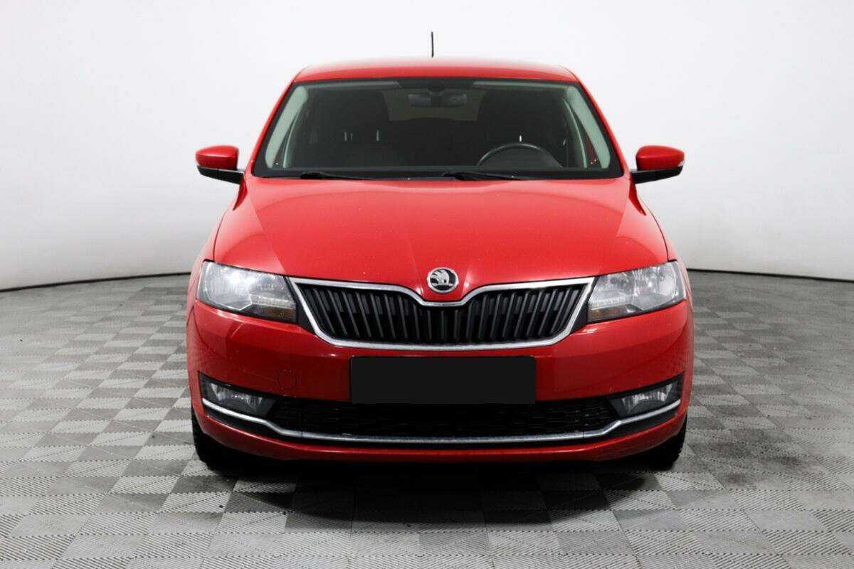 Skoda Rapid с пробегом — 2018 год. Фото: #1