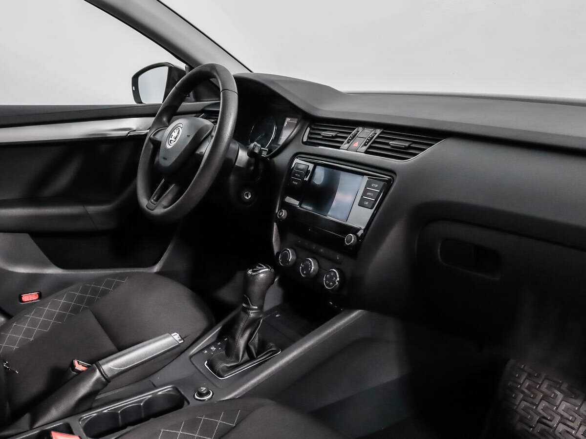 Skoda Octavia с пробегом — 2017 год. Фото: #10