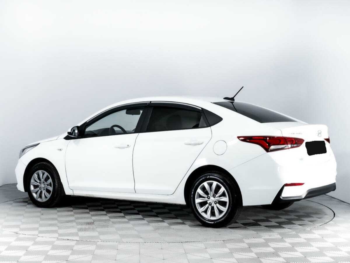 Hyundai Solaris с пробегом — 2020 год. Фото: #6