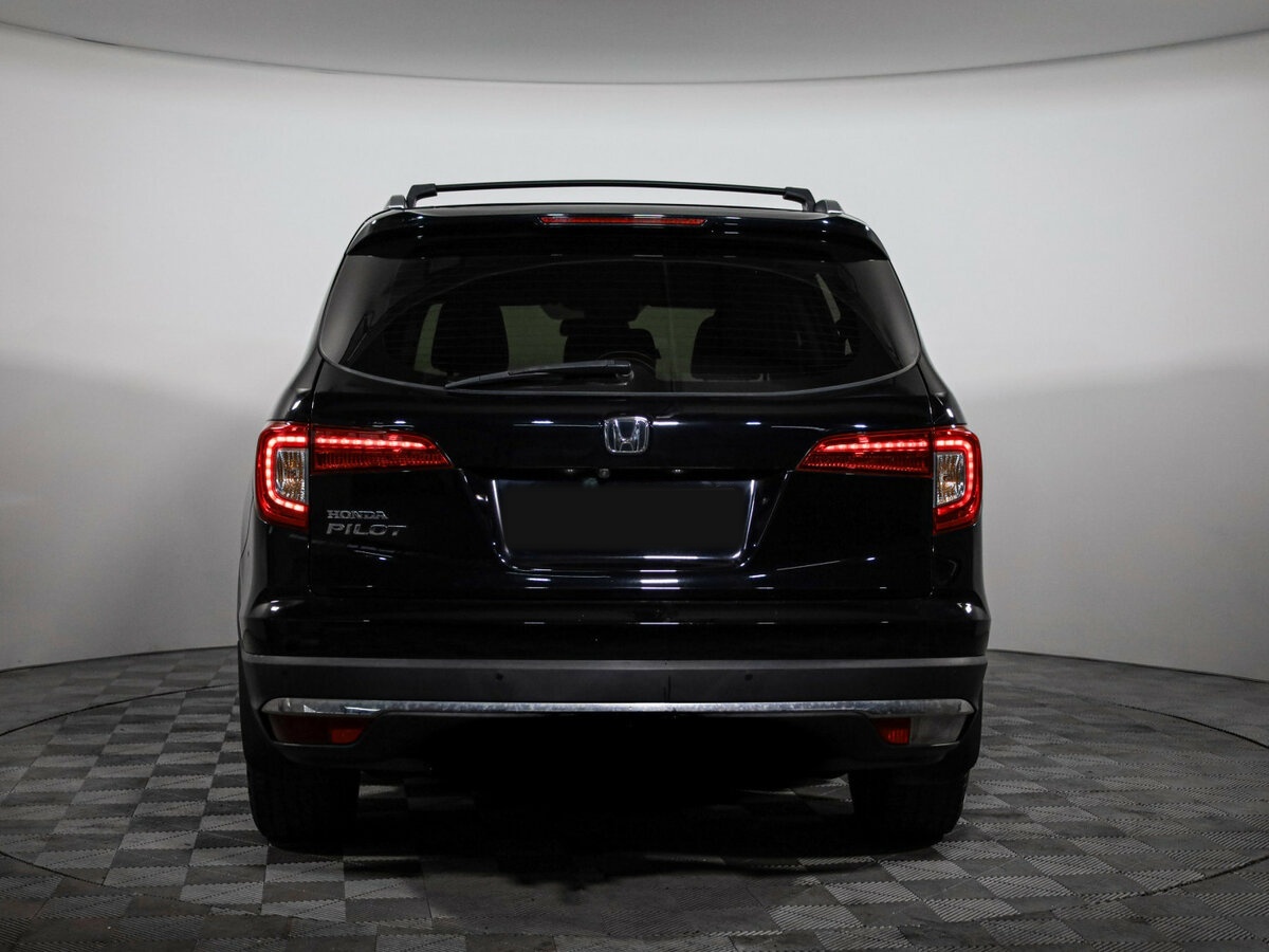 Honda Pilot с пробегом — 2016 год. Фото: #5