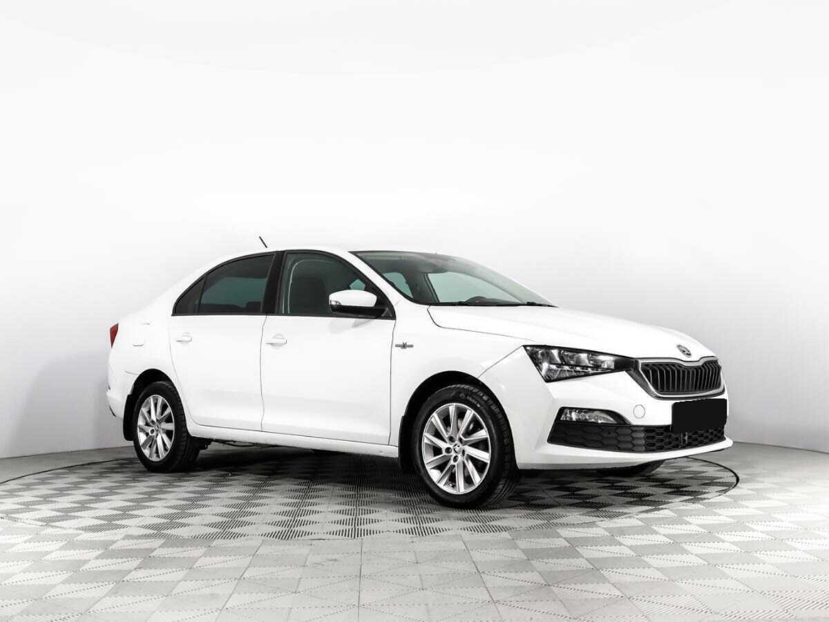 Skoda Rapid с пробегом — 2021 год. Фото: #2