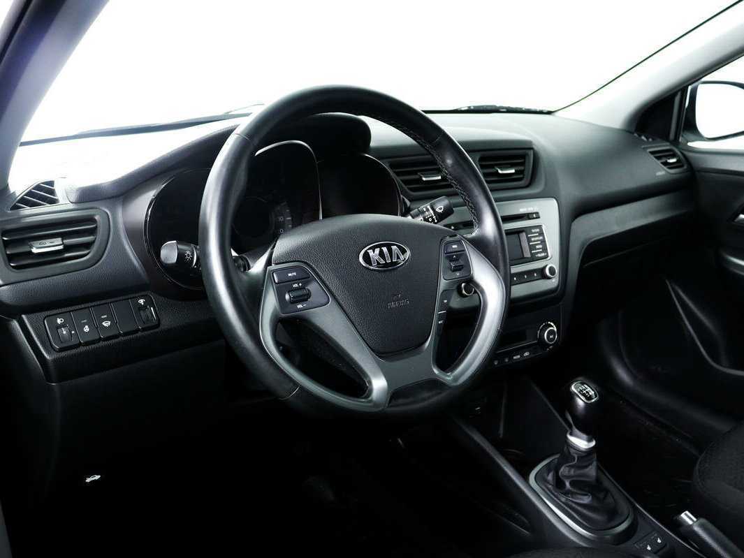 Kia Rio с пробегом — 2016 год. Фото: #12