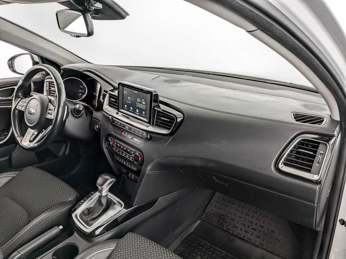 Kia Ceed с пробегом — 2020 год. Фото: #10