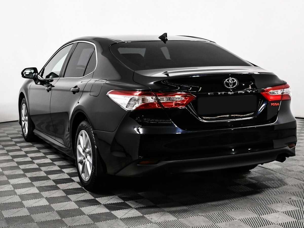 Toyota Camry с пробегом — 2022 год. Фото: #6