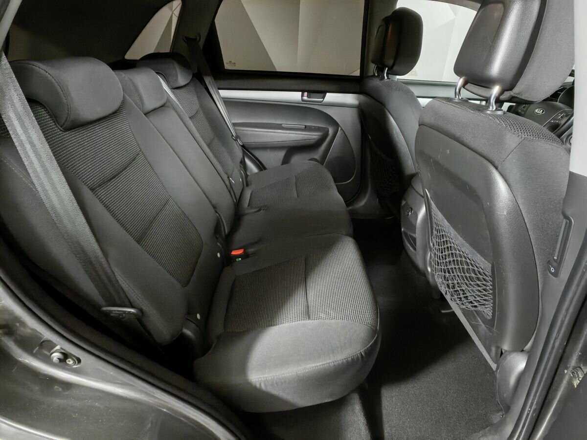 Kia Sorento с пробегом — 2013 год. Фото: #11