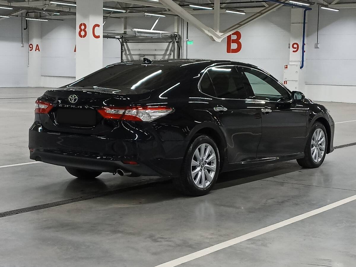 Toyota Camry с пробегом — 2019 год. Фото: #4