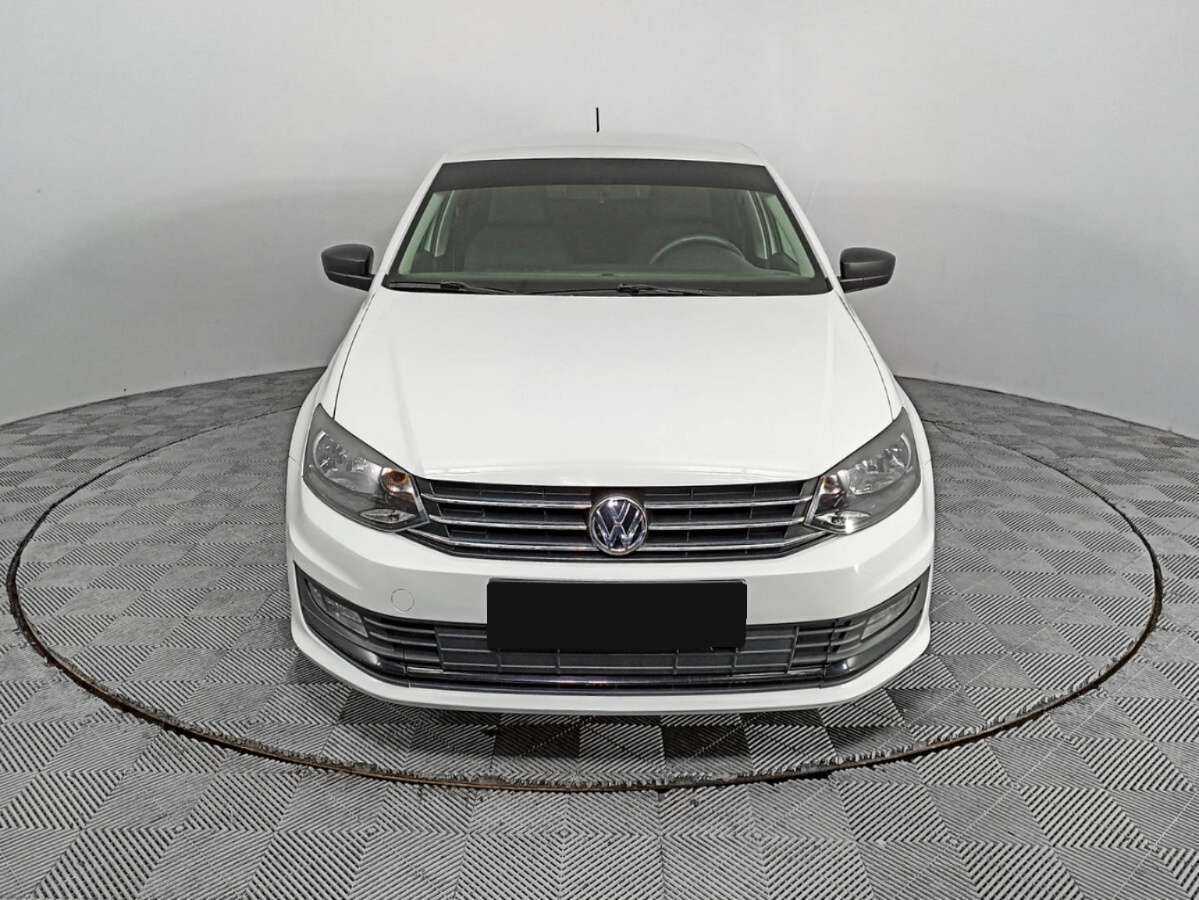 Volkswagen Polo с пробегом — 2018 год. Фото: #1