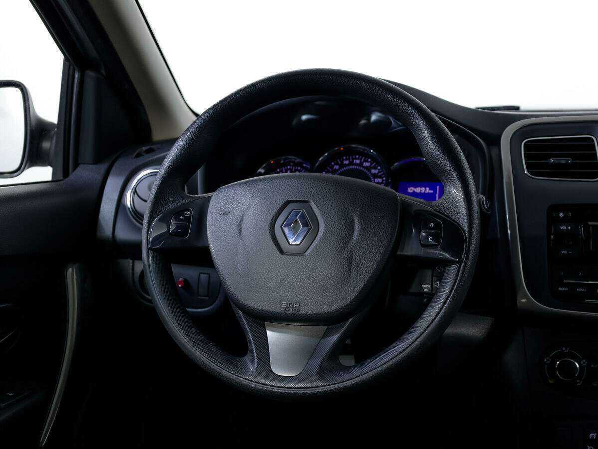 Renault Sandero с пробегом — 2018 год. Фото: #11
