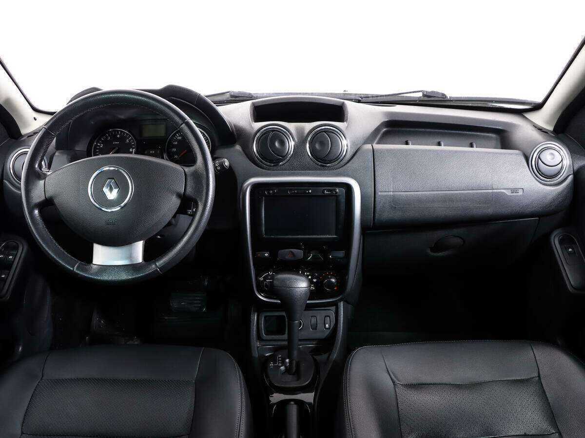 Renault Duster с пробегом — 2013 год. Фото: #9
