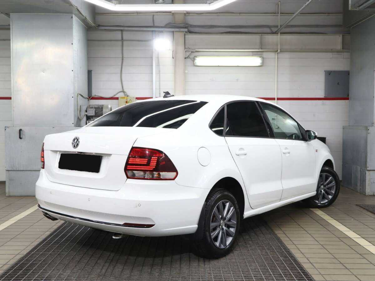 Volkswagen Polo с пробегом — 2019 год. Фото: #1