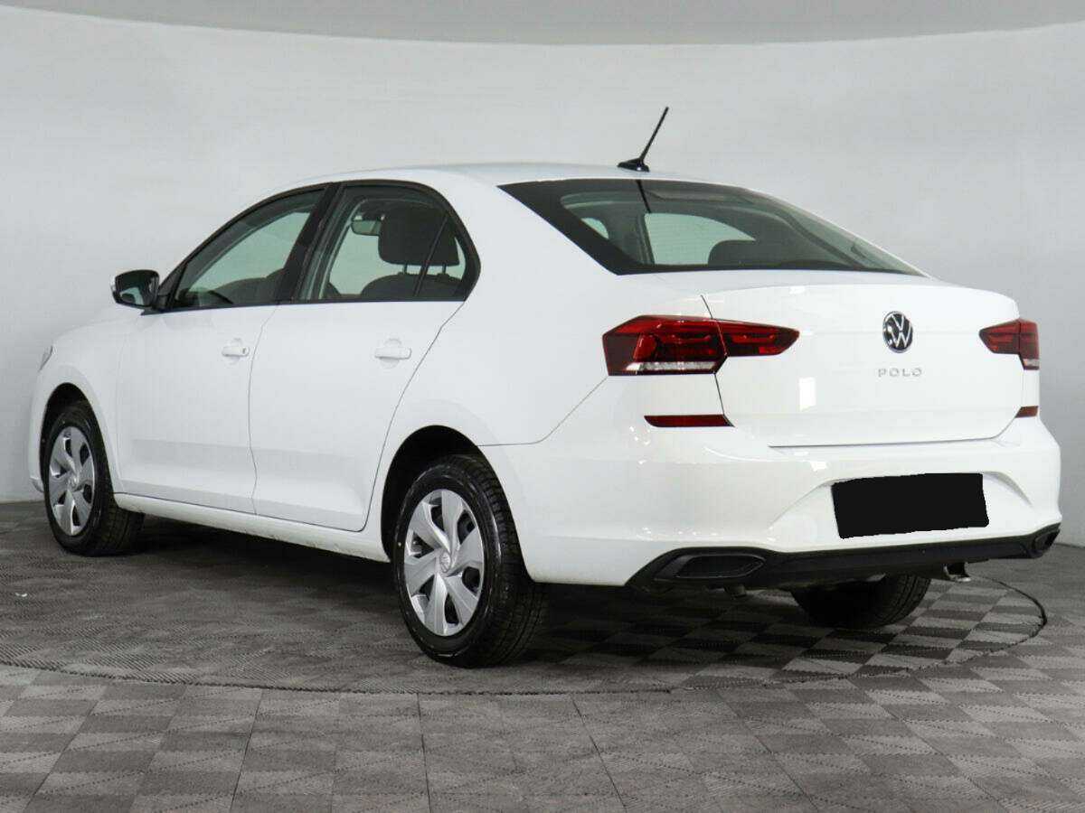 Volkswagen Polo с пробегом — 2021 год. Фото: #6
