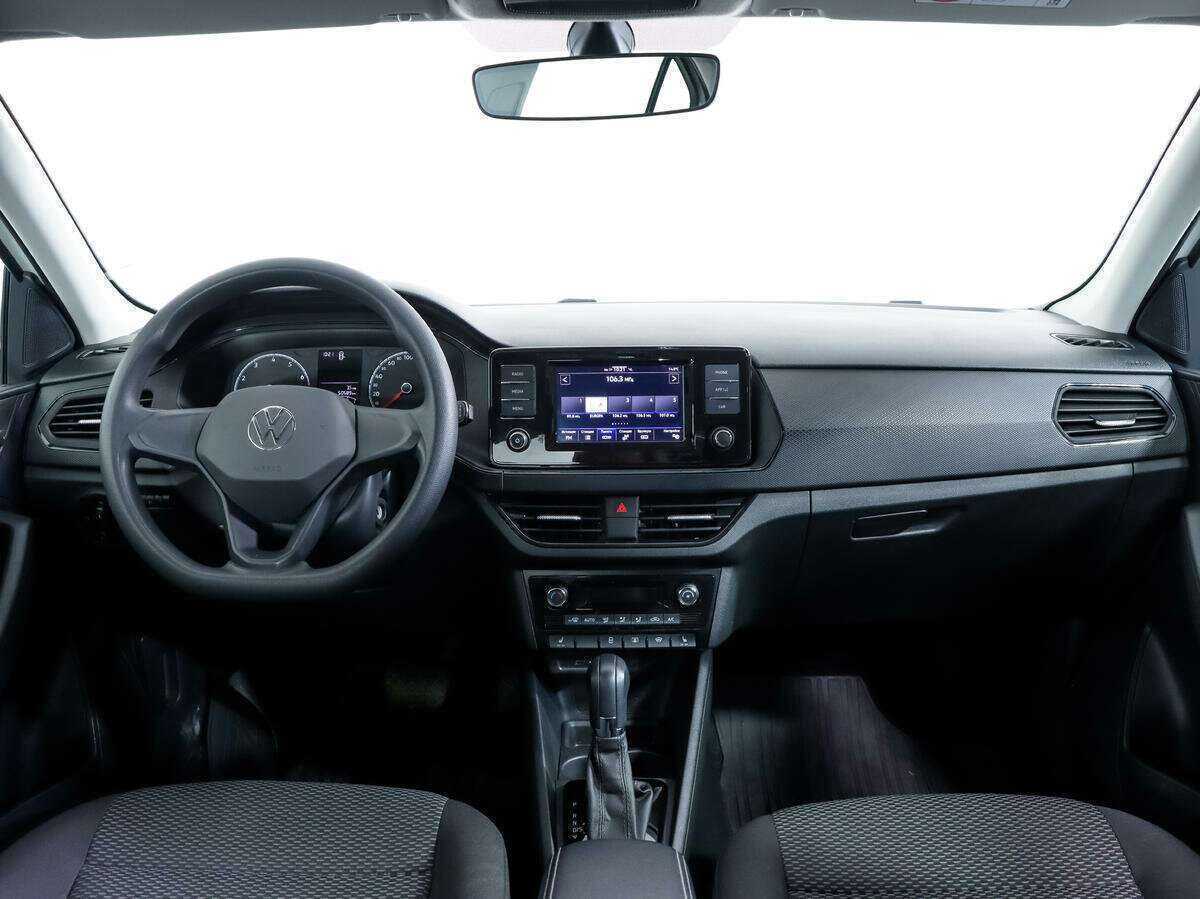 Volkswagen Polo с пробегом — 2022 год. Фото: #8